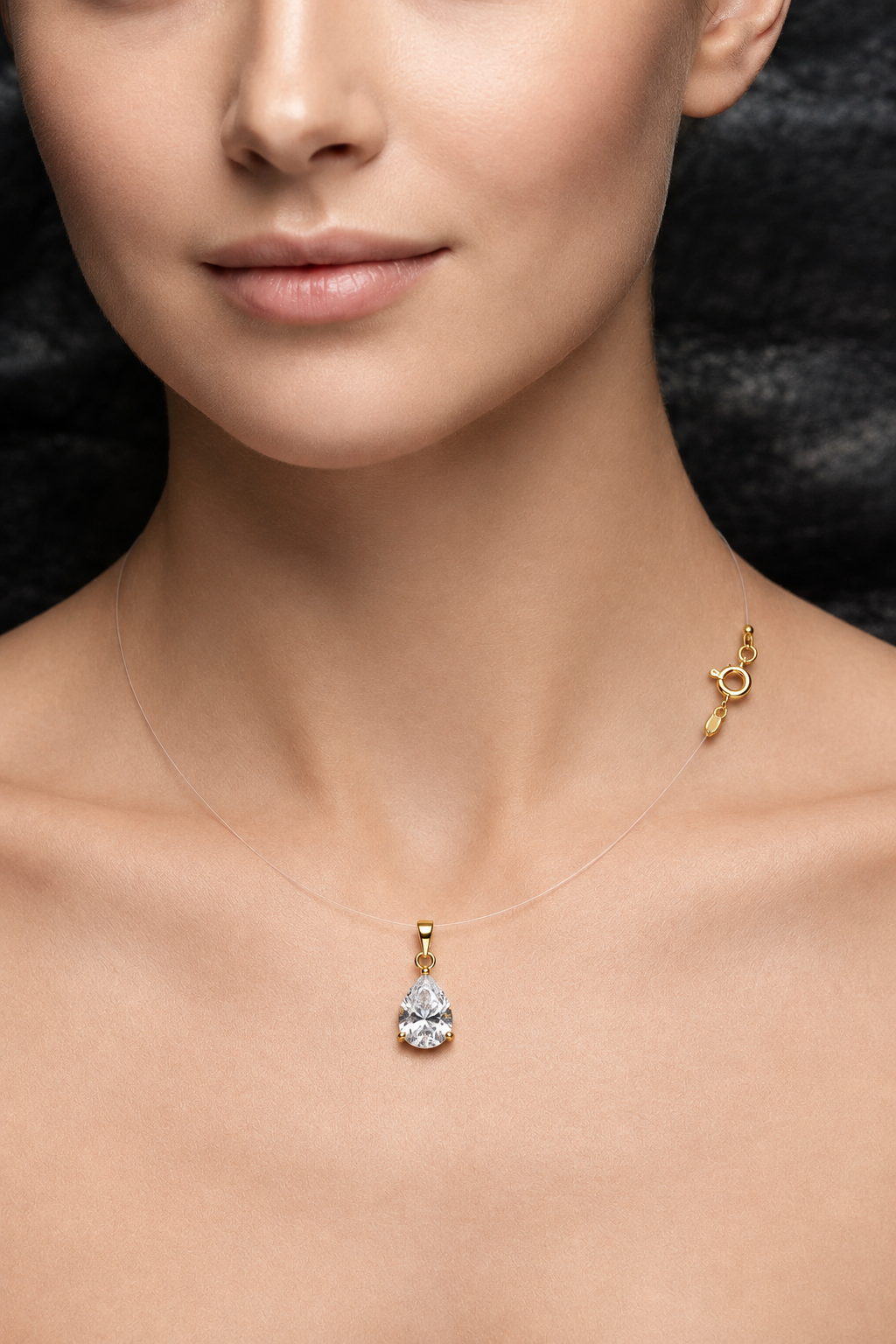 Collana invisibile con punto luce