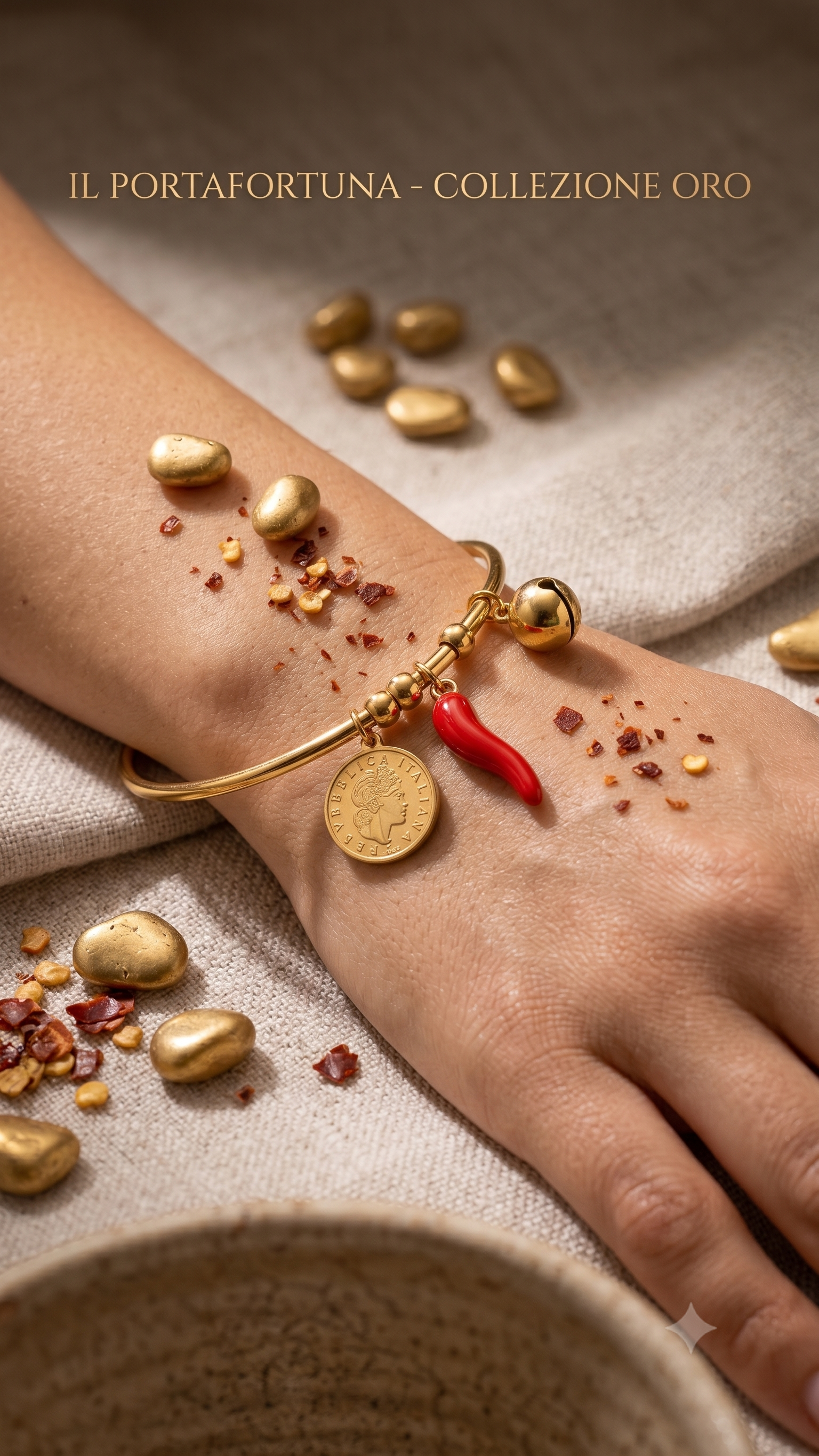 Bracciale rigido portafortuna gold